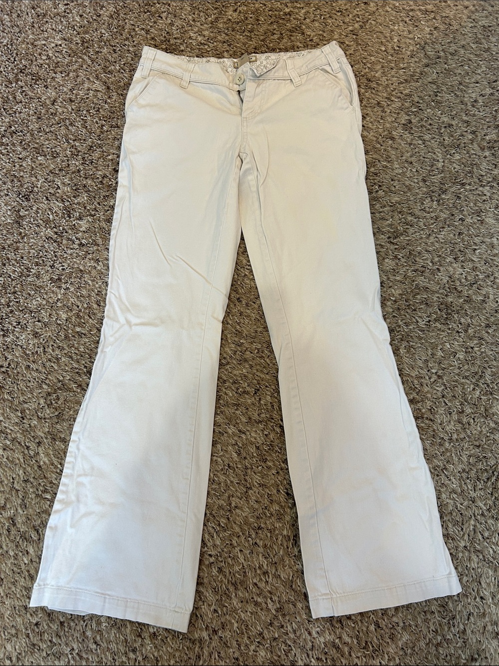 Arizona Jean Company Cream Flare Low-Rise Jeans